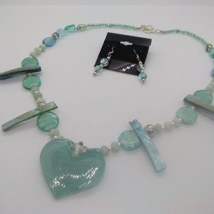 Glass Heart Necklace Set